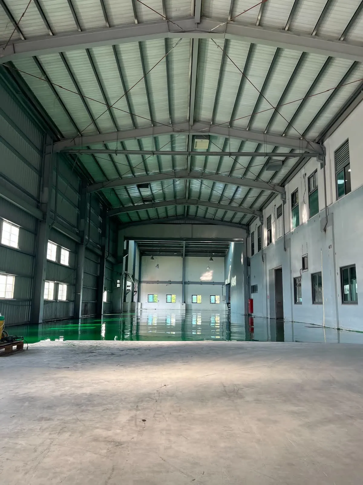 向中訂製貨櫃屋與廠房改修|訂製貨櫃結構