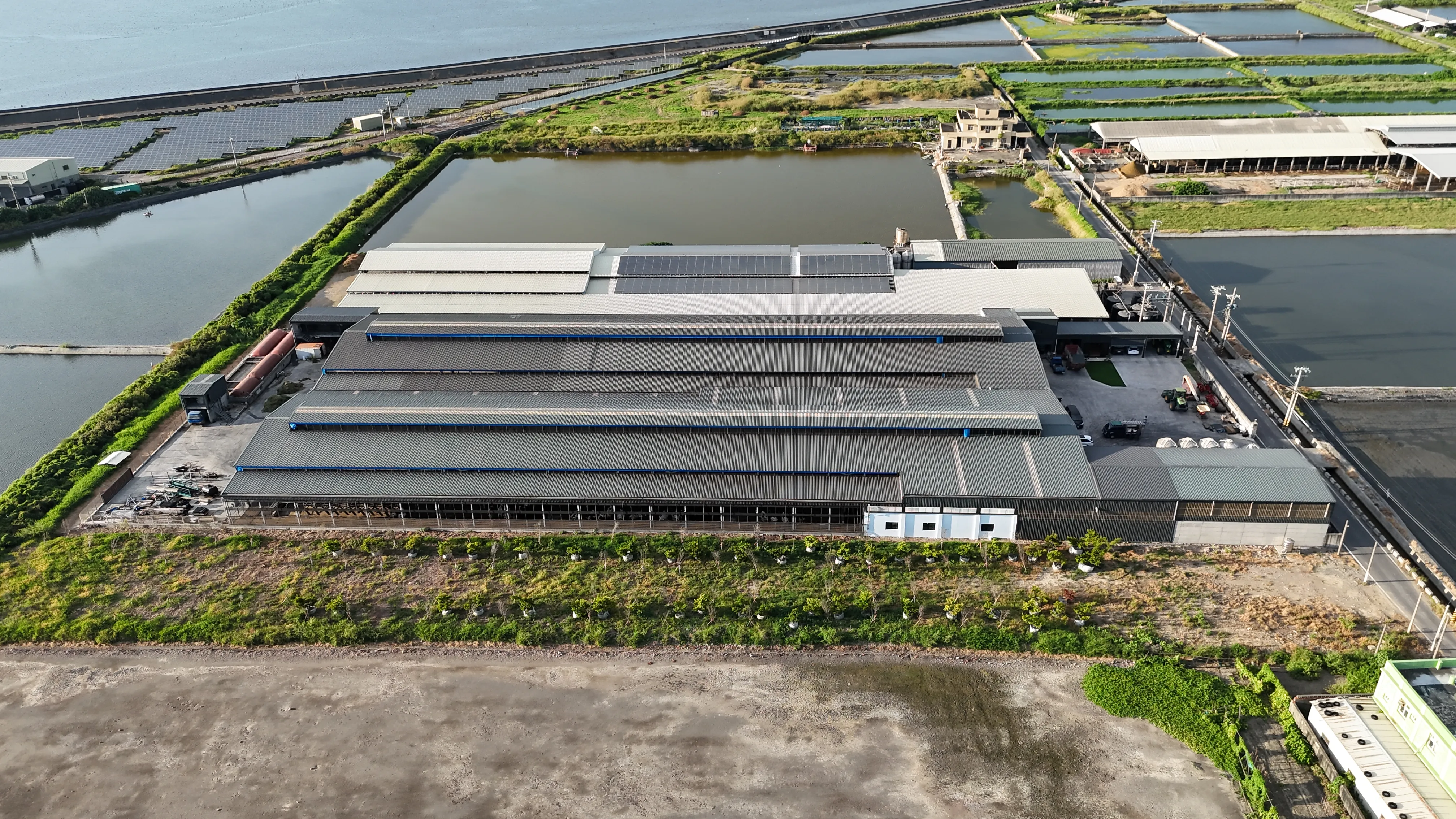 豪泉牧場場區新建與增建工程|場區空拍(另一角度)