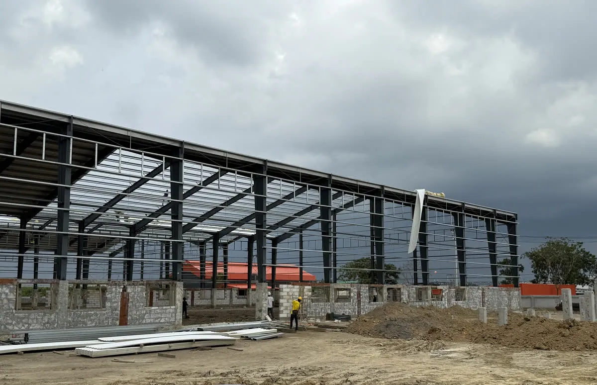 泰國北柳府廠房興建統包|外牆封板